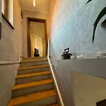 Charming Two- Bedroom House Bucureşti